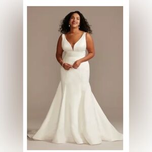 Plus Size - Ivory Satin Trumpet Wedding Dress